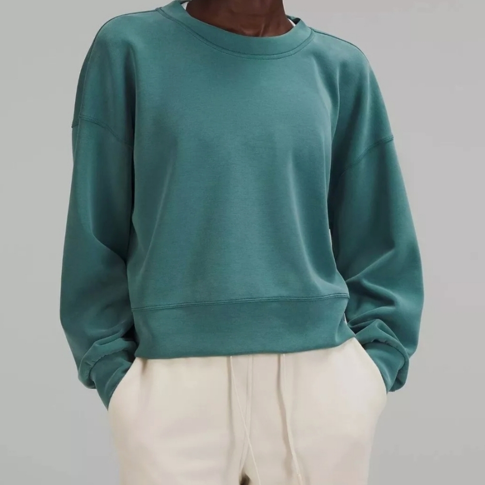 Lululemon Perfectly oversized Softstreme Crew